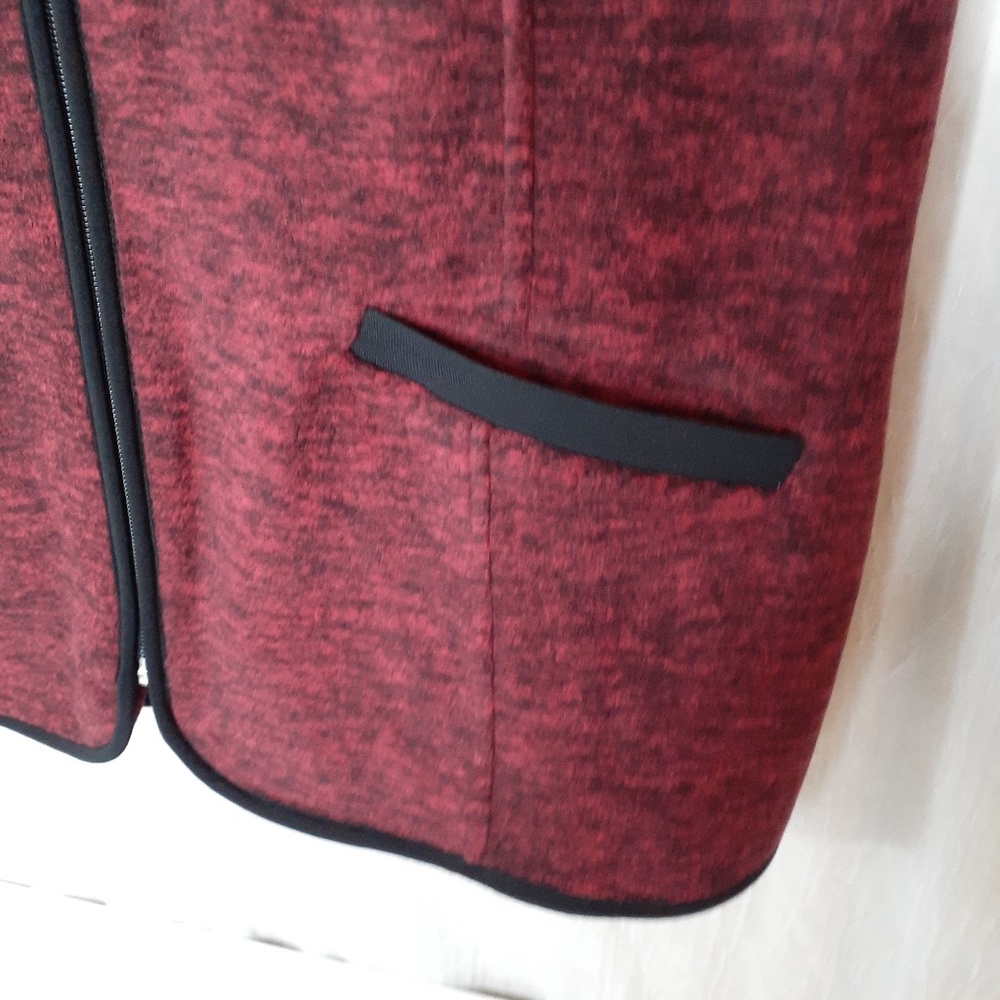 Susan Graver Soft Red and Black Vest. - Picture 5 of 5